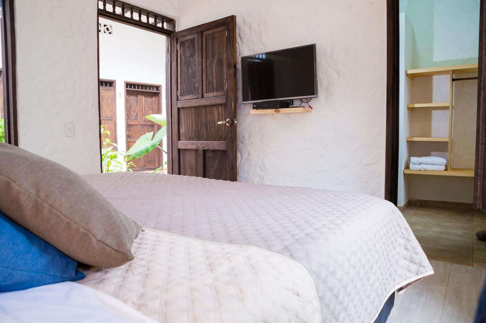 Hotel Mulato El Colegio  Bilik gambar