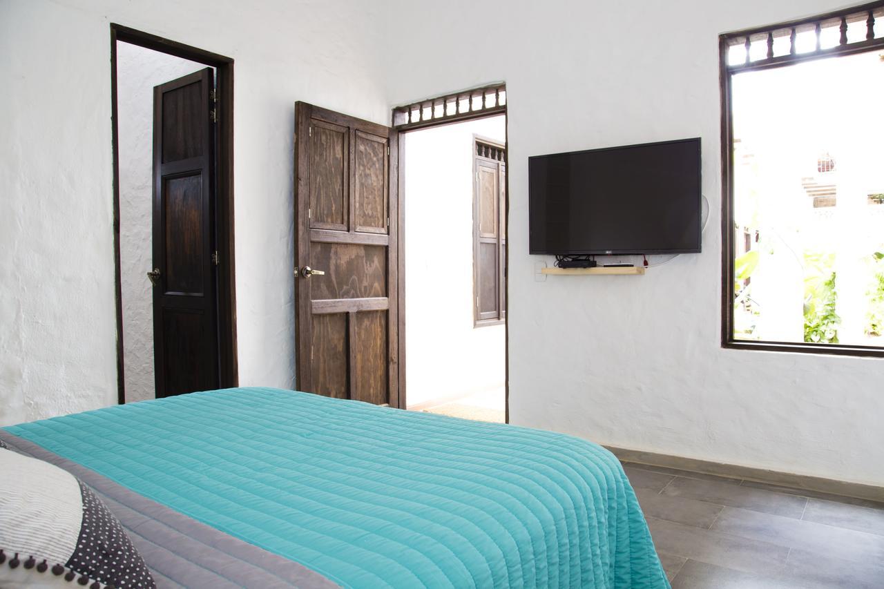 Hotel Mulato El Colegio  Luaran gambar