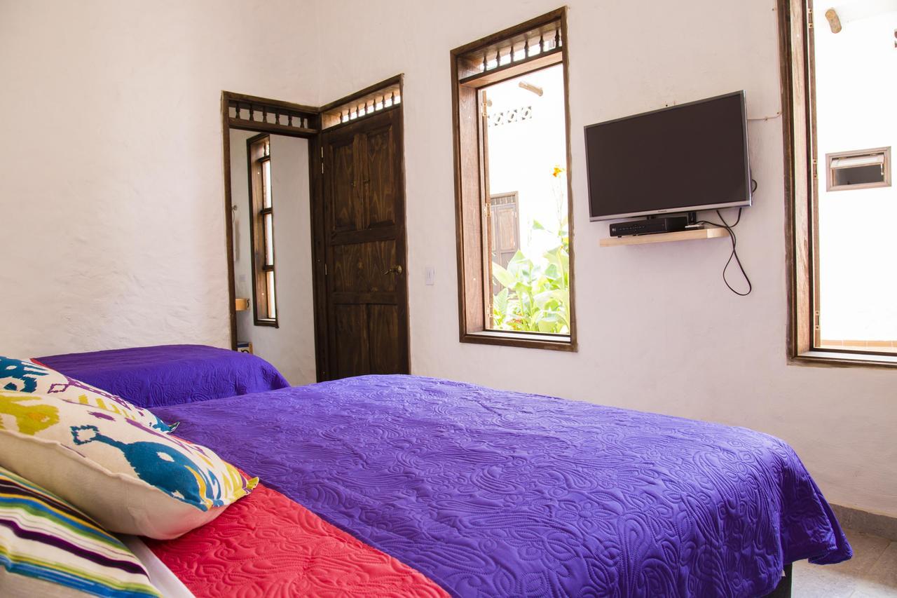 Hotel Mulato El Colegio  Luaran gambar