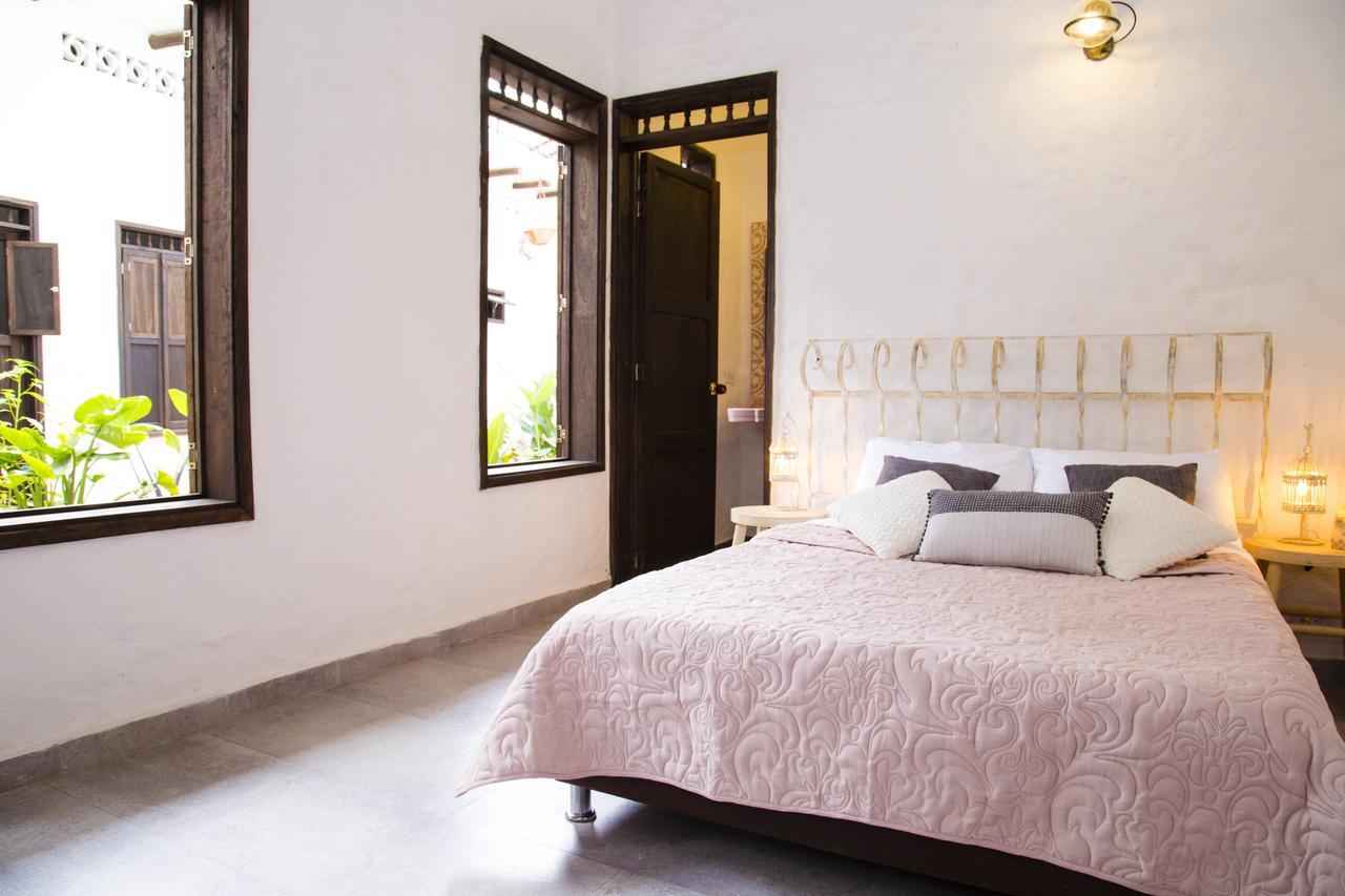 Hotel Mulato El Colegio  Luaran gambar